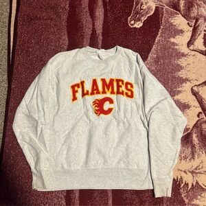 Vintage champion reverse weave Calgary flame hockey sweatshirt size large